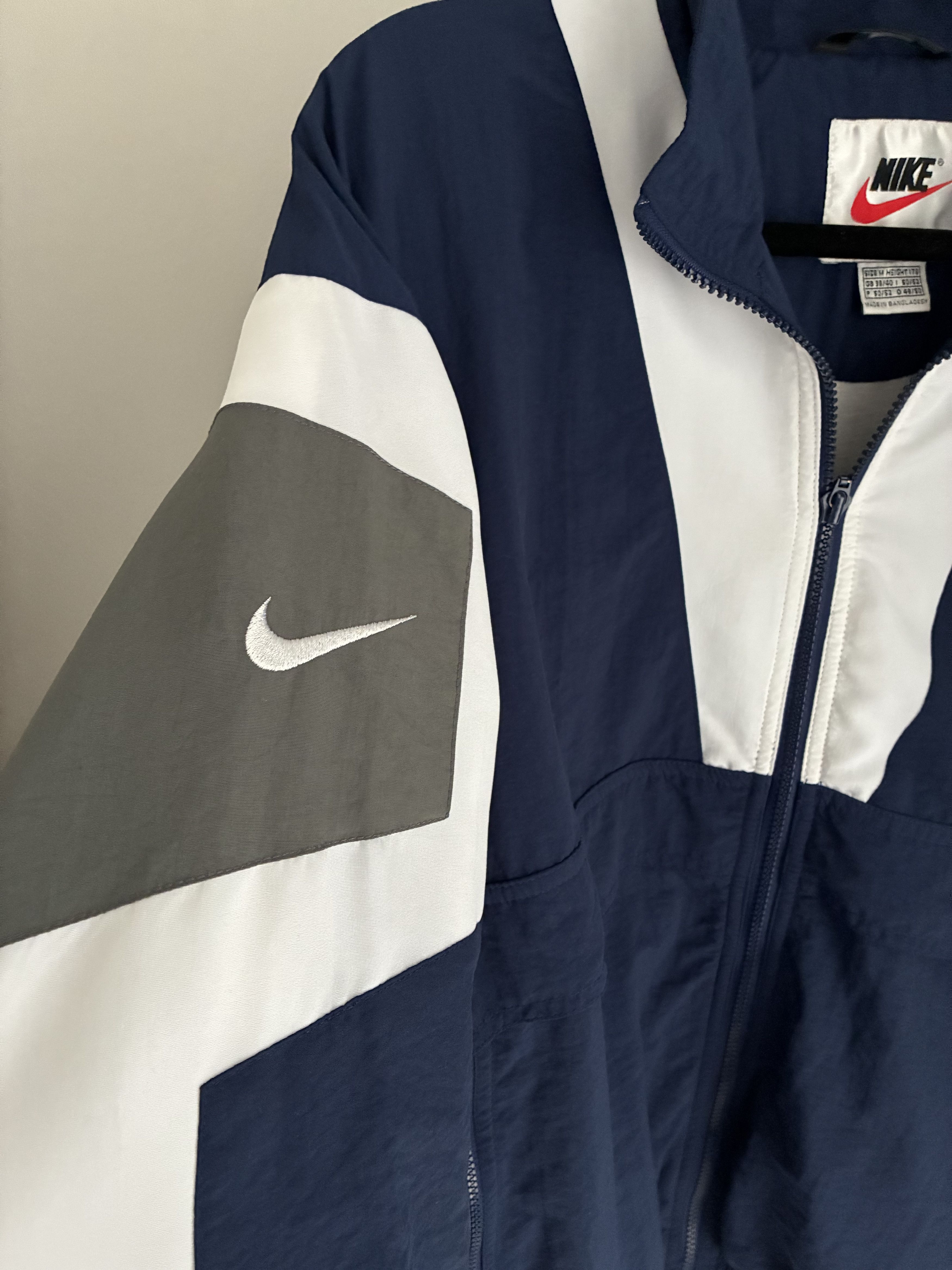 Nike Vintage Nike tracksuit rare 90s sweatshirt baggy jacket boxy Size US M / EU 48-50 / 2 - 2 Thumbnail