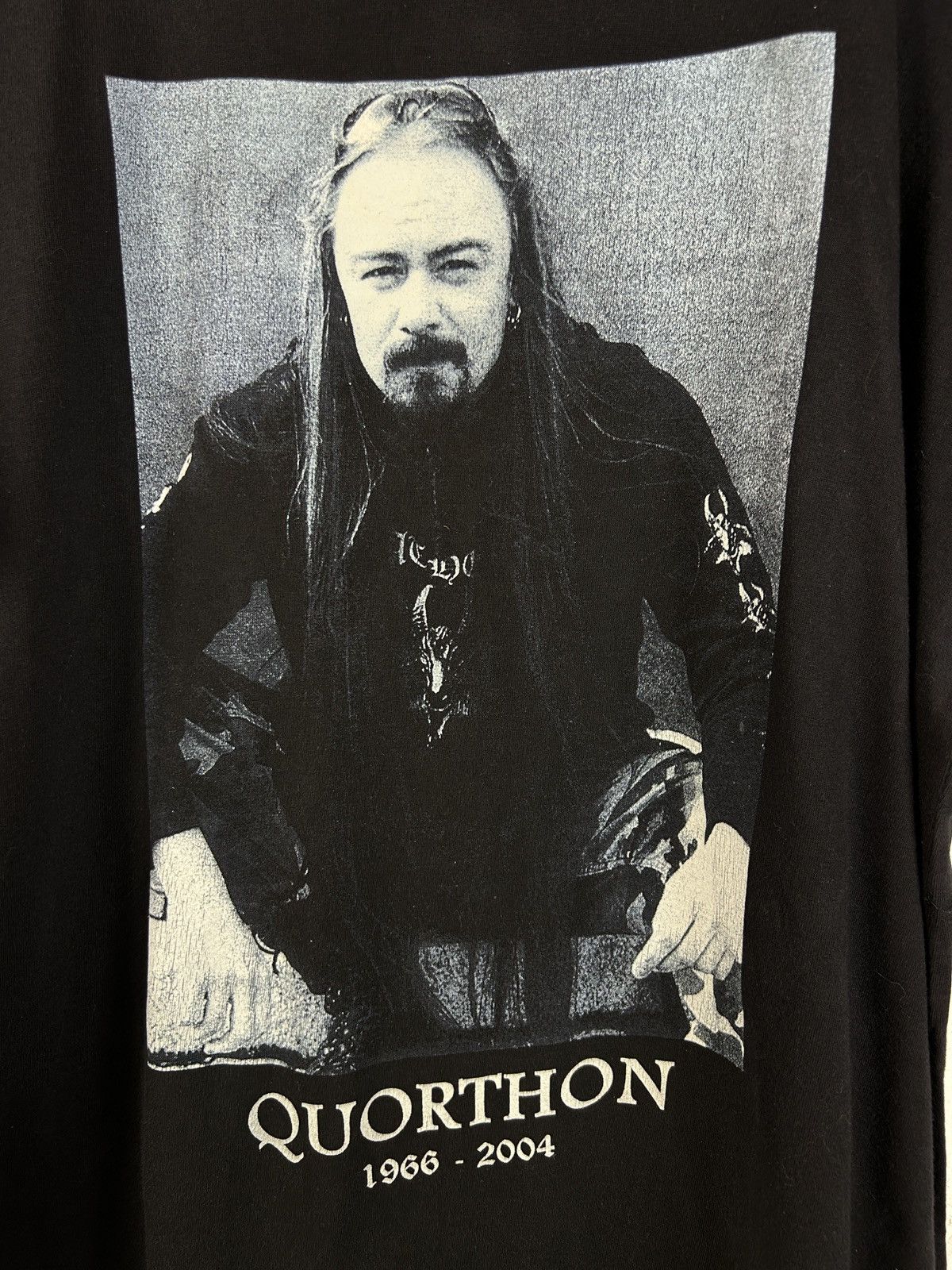 Band Tees 00s Vintage Bathory Quorthon 1966/2004 Memorial T-Shirt Size US L / EU 52-54 / 3 - 2 Thumbnail