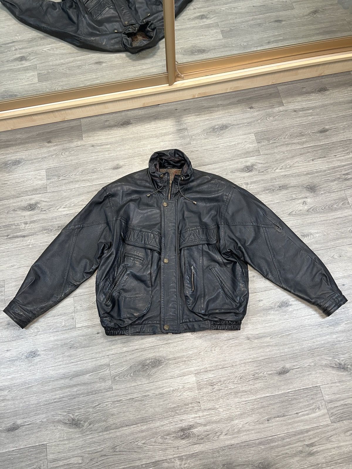 Leather True Vintage 80s Distressed Black Leather Bomber Jacket Size US XXL / EU 58 / 5 - 1 Thumbnail