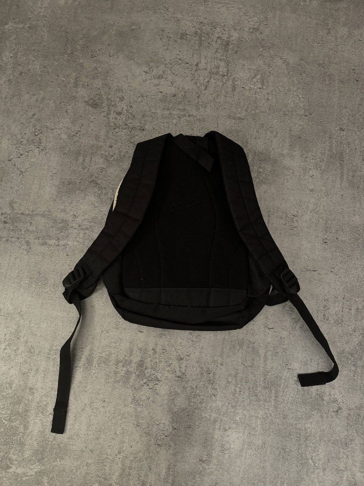 Nike × Vintage Nike Central swoosh logo black small bag backpack vintage Size ONE SIZE - 6 Thumbnail