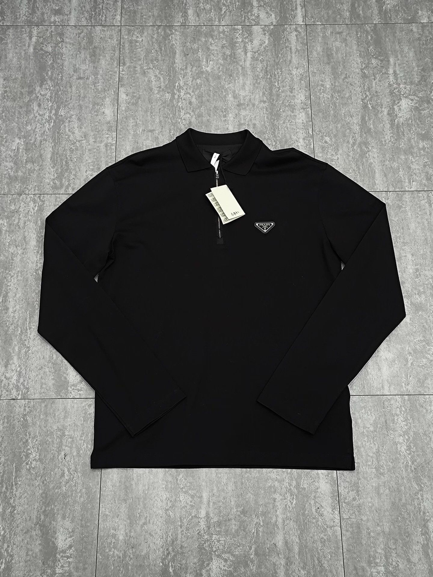 Prada Prada Black Polo m Men Size US M / EU 48-50 / 2 - 1 Thumbnail