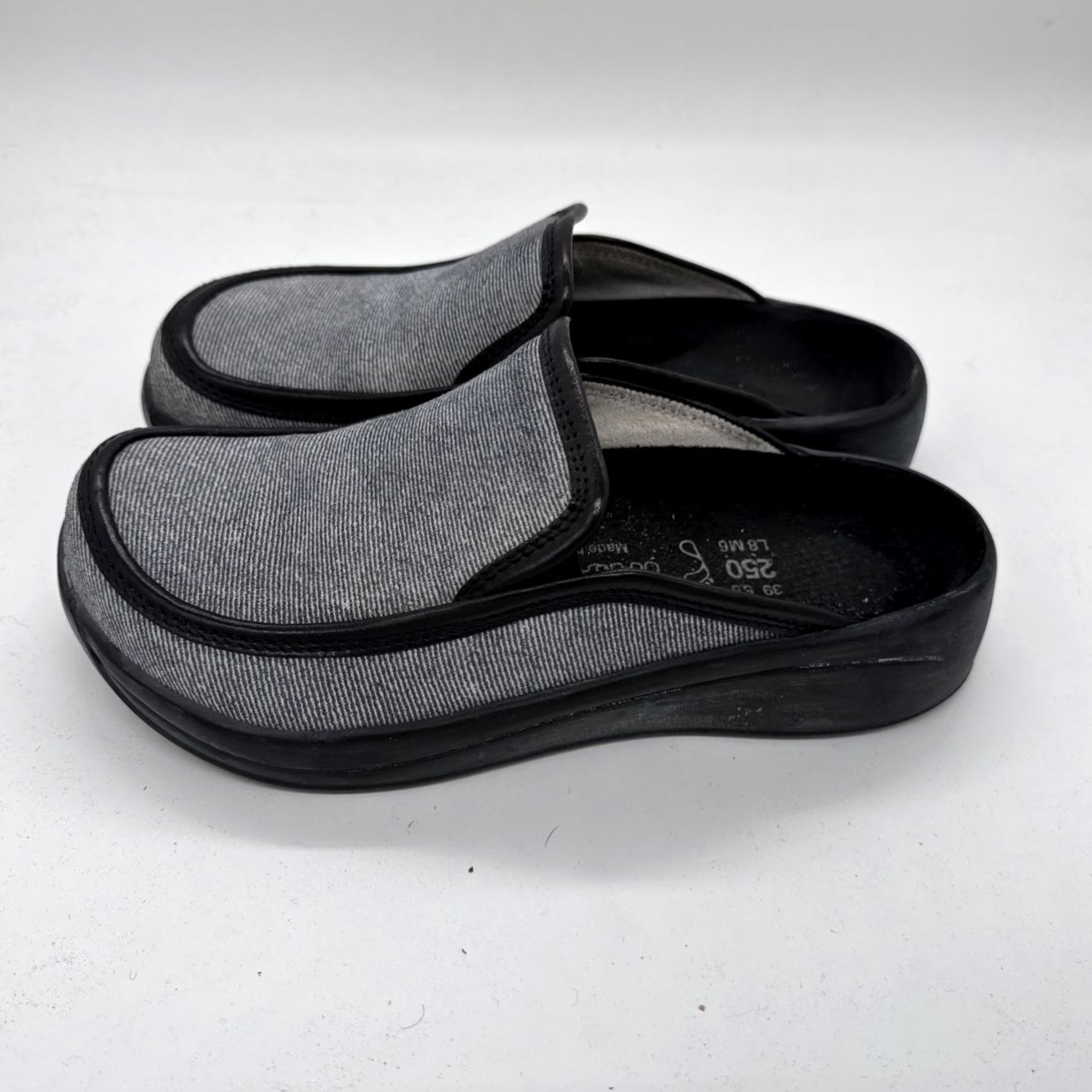Birkenstock Tatami Birkenstock Tatami Clog Blue Pinstripe Slip On Women Size 39/US 8 Vintage.Discontinued Arch Support Comfort Suede Leather Insole Size US 8 / IT 38 - 5 Thumbnail