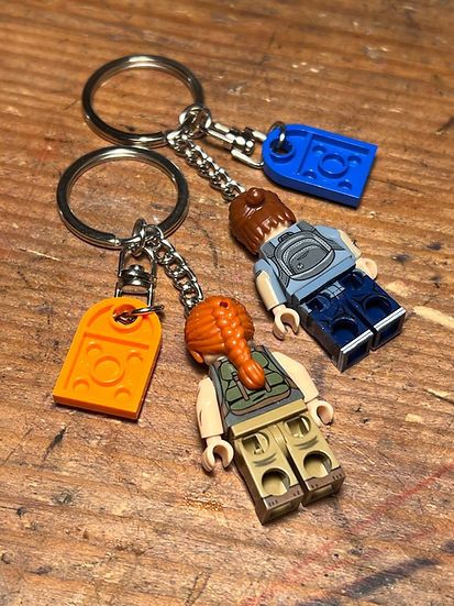 LEGO the last of us 2 minifigure matching keychain ellie Abby Size ONE SIZE - 6 Thumbnail