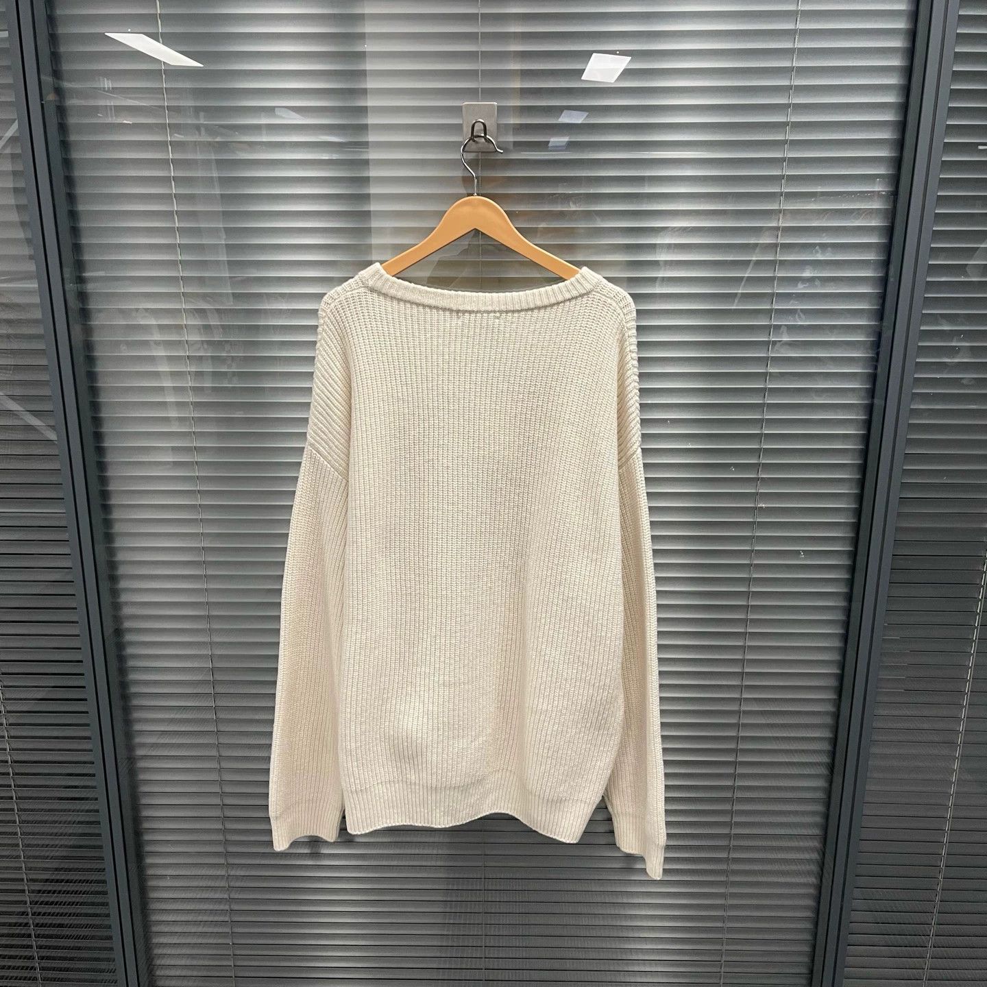 Celine Celine cream beaded large logo wool sweater M new Size M / US 6-8 / IT 42-44 - 2 Thumbnail