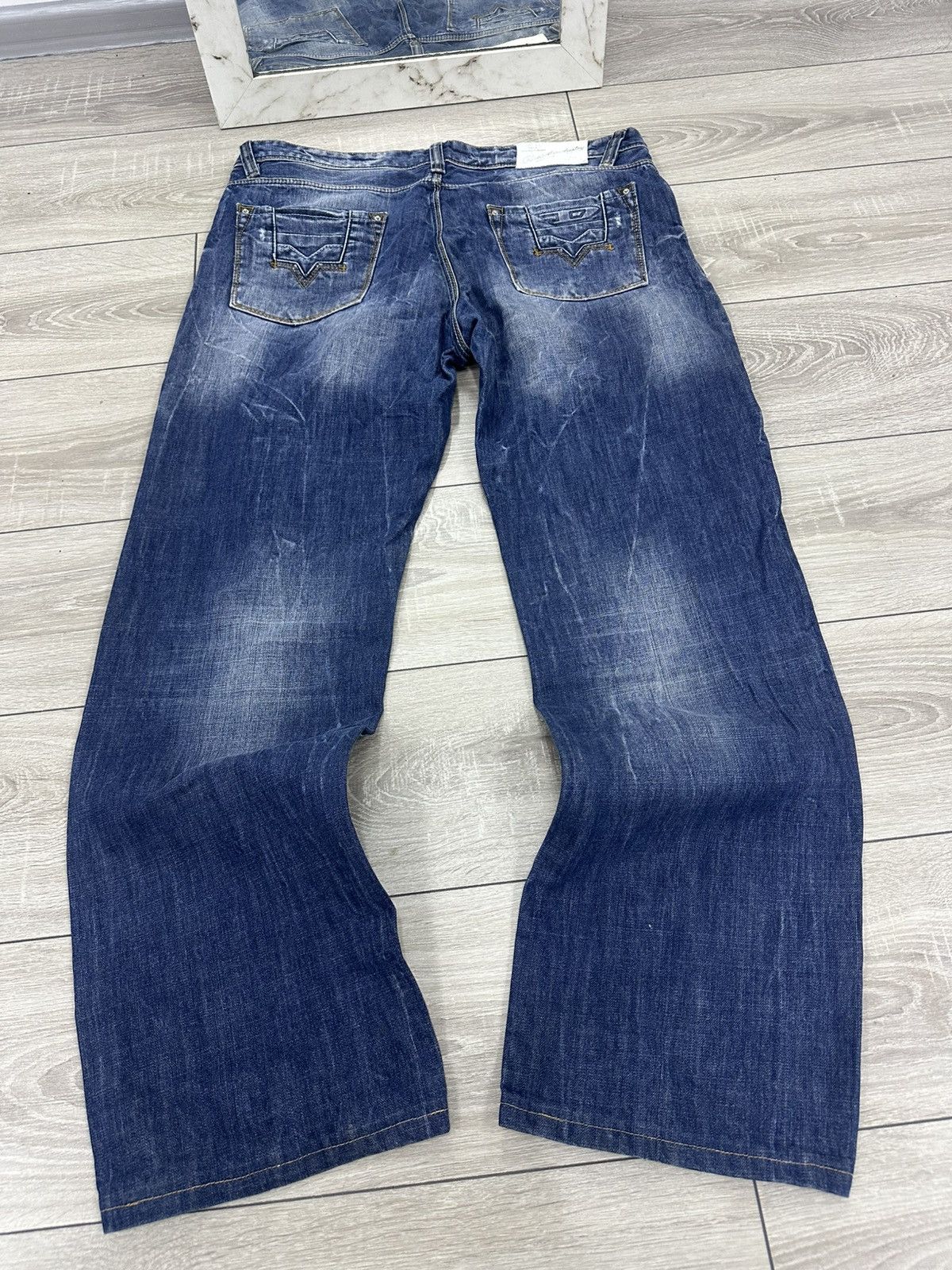 Diesel Diesel Vintage 90s Baggy Distressed Y2K Made in Italy Jeans Size US 38 / EU 54 - 2 Thumbnail