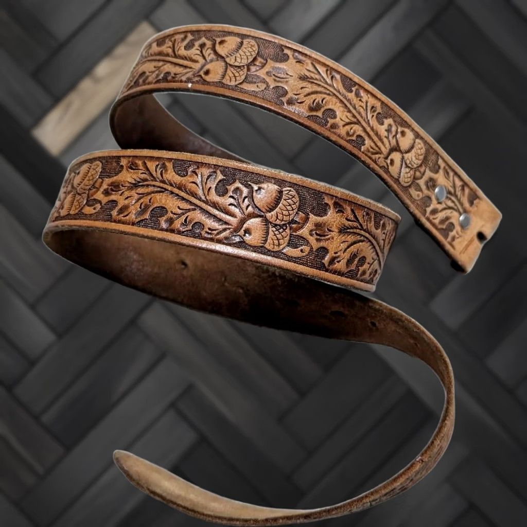 Vintage VINTAGE handcrafted browntooled COWHIDE leather WESTERN belt 38 Regular Men Buckle acorns Size 38 - 1 Thumbnail