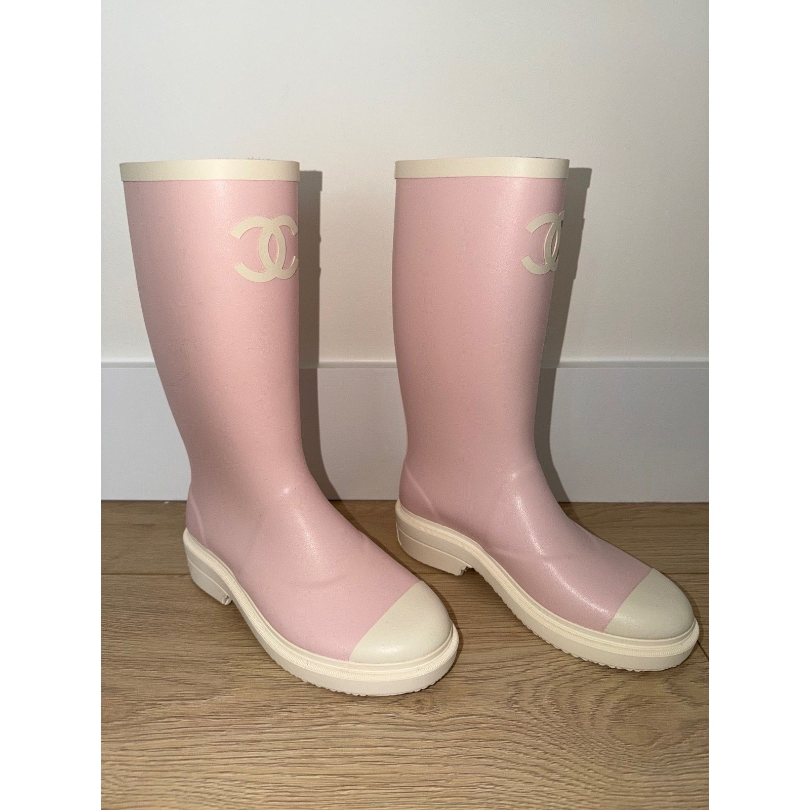 Chanel Chanel Rose Pink White Rubber Rain Boots 38 Size US 8 / IT 38 - 7 Thumbnail