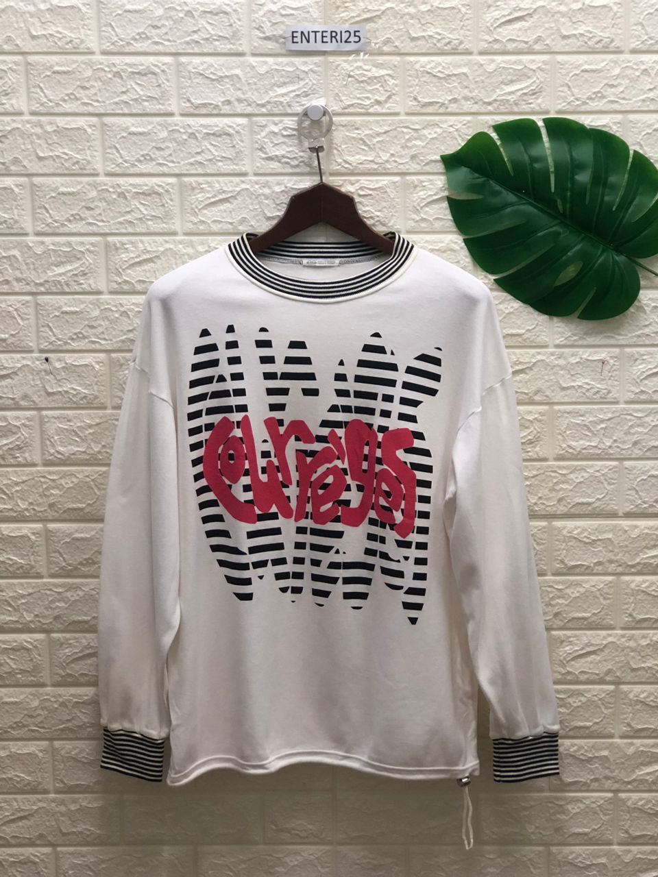 Vintage Vintage Courreges Sports Sweatshirt made in japan Size US XL / EU 56 / 4 - 1 Thumbnail
