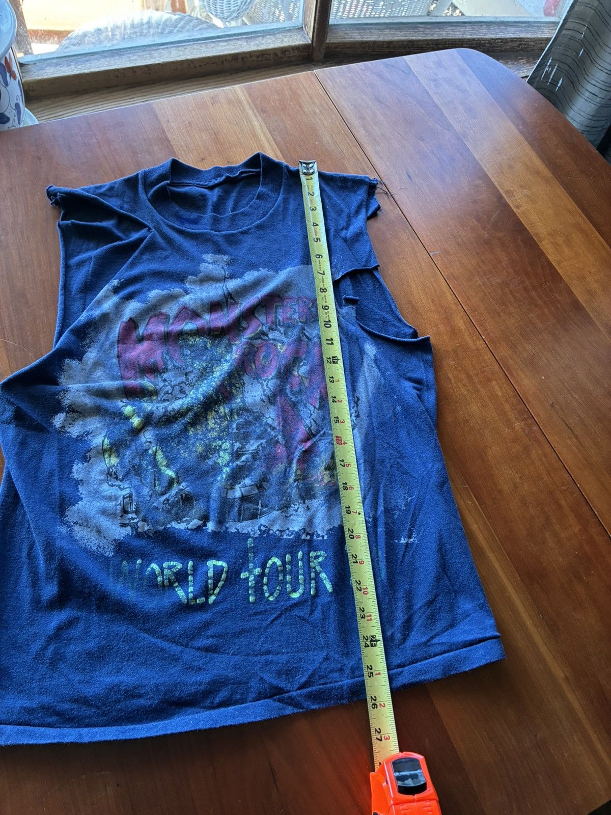 Vintage Vintage 1988 Monsters of Rock distressed tour shirt Size US M / EU 48-50 / 2 - 9 Thumbnail