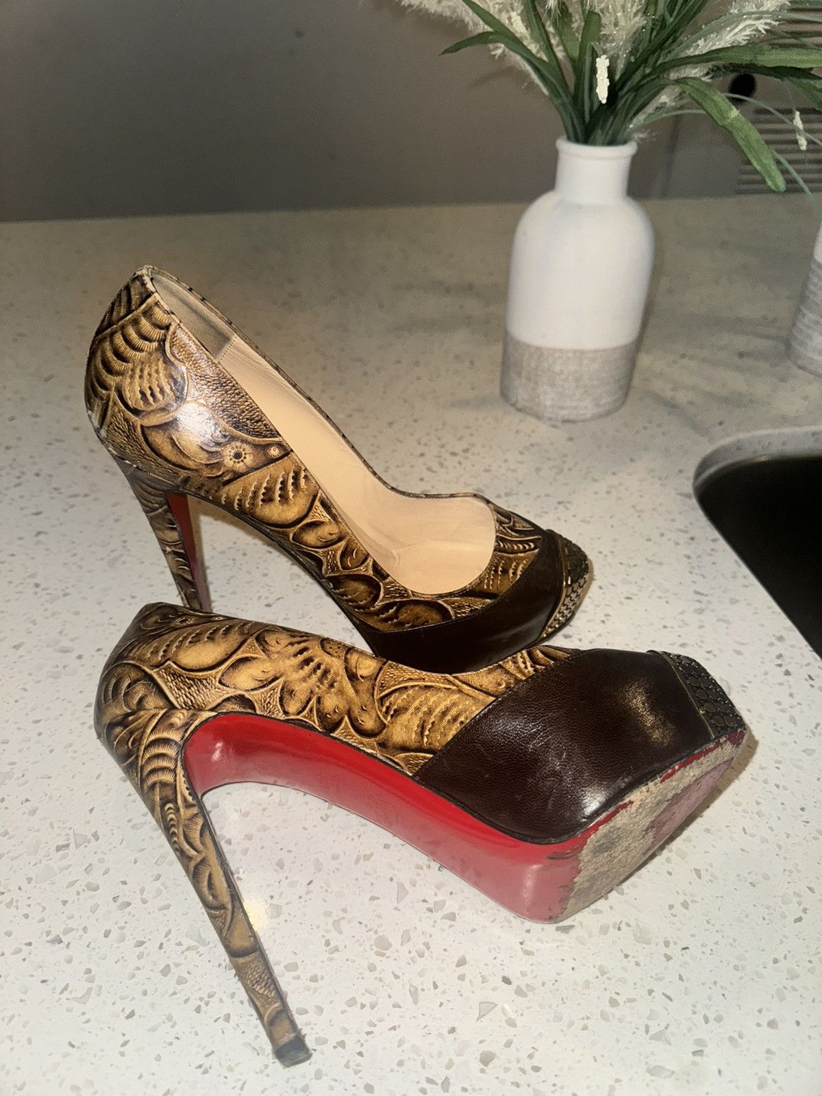 Christian Louboutin Luxurious Gold Embossed Platform Heels w/ Signature Red Sole Size US 7.5 / IT 37.5 - 7 Thumbnail
