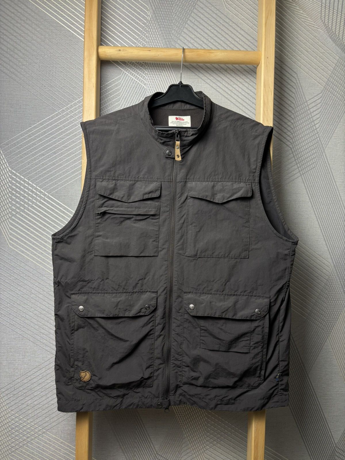 Fjallraven Fjallraven Travellers cargo multipocket vest Size US XL / EU 56 / 4 - 2 Thumbnail