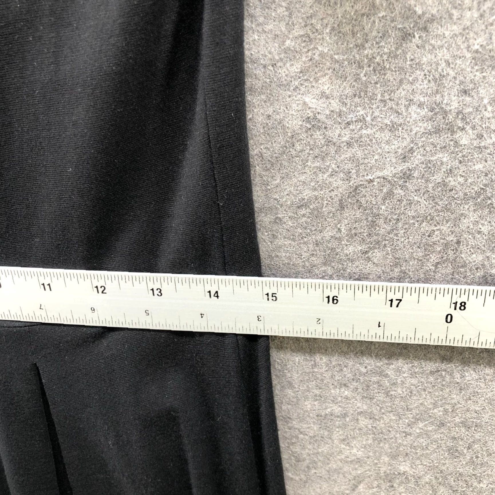Uniqlo Uniqlo Dress Womens S Short Sleeve Padded Crewneck T Shirt Knee Length Black Knit Cotton Blend Bra Dress Vintage No Size S / US 4 / IT 40 - 7 Thumbnail