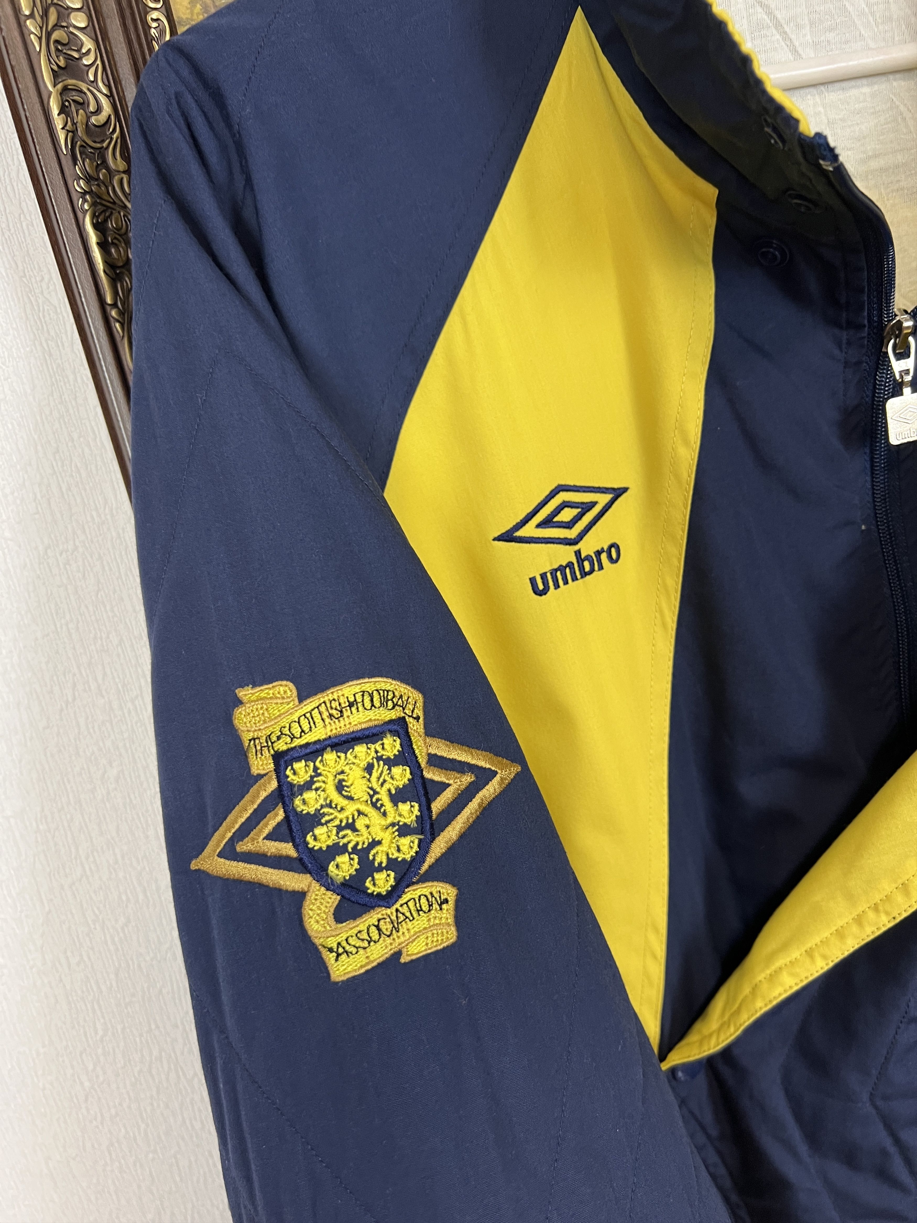 Umbro Vintage Umbro Scotland Football Train Jacket Track Size US M / EU 48-50 / 2 - 5 Thumbnail