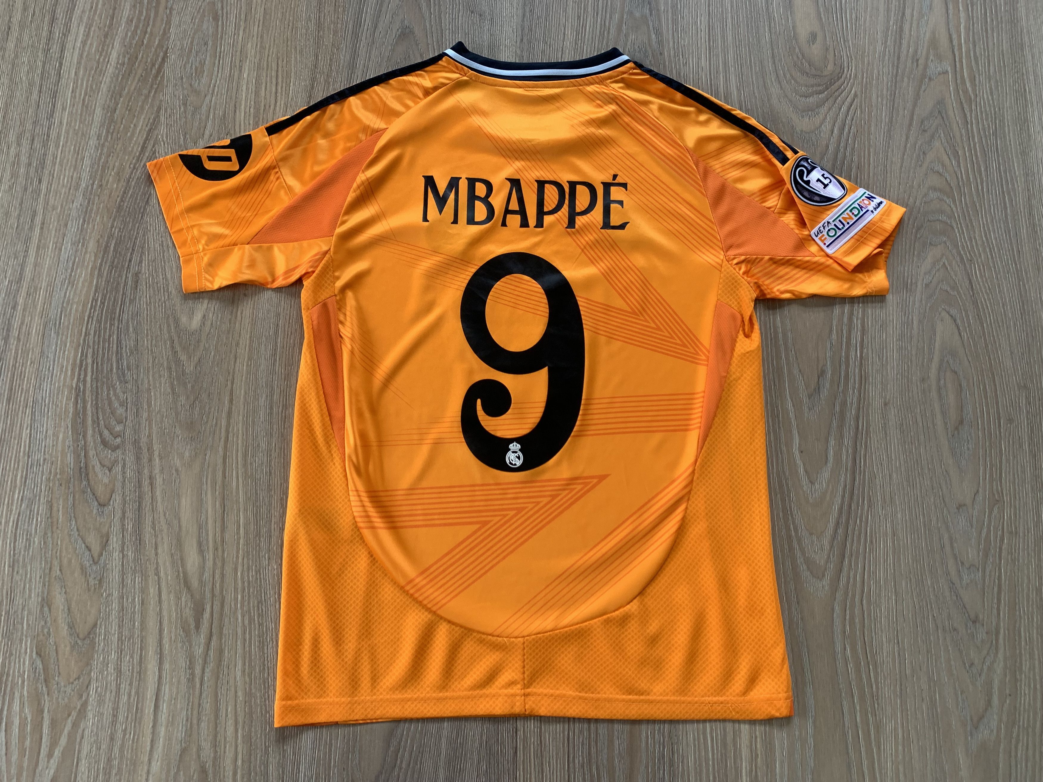Adidas Adidas Real Madrid Match Jersey Mbappé #9 2022/23 Away Size US S / EU 44-46 / 1 - 3 Thumbnail