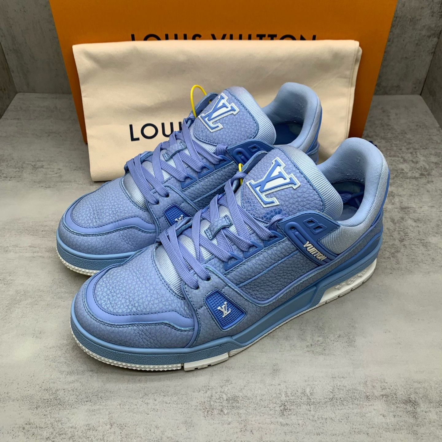 Louis Vuitton Louis Vuitton Training Blue Lowtop Sneakers 42 Men Size US 9 / EU 42 - 1 Thumbnail