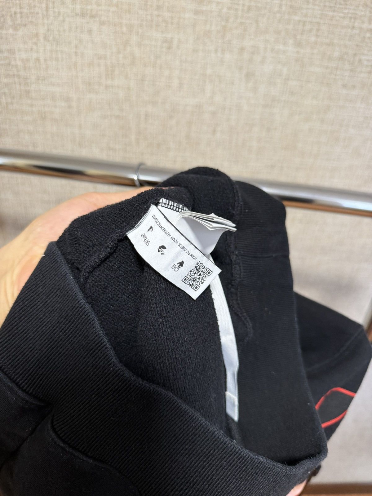 Off-White OFF WHITE CARAVAGGIO BLACK SWEATSHIRT Size US XXS / EU 40 - 7 Thumbnail
