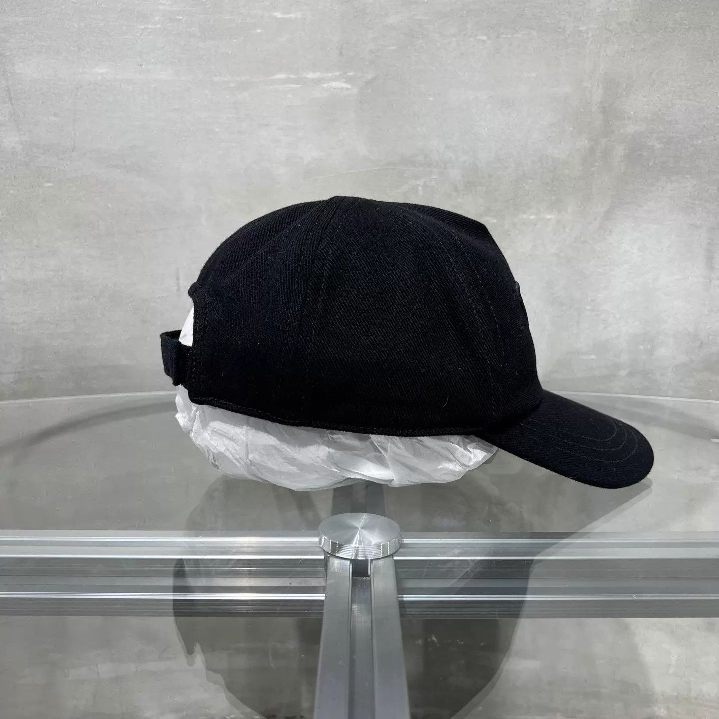 Prada Prada black embroidered triangle logo baseball cap M FC0265 Size ONE SIZE - 3 Thumbnail