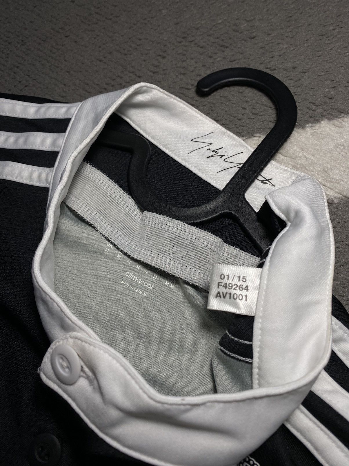 Adidas Adidas x Yohji Yamamoto Real Madrid FC 2014-15 Third Jersey Size US M / EU 48-50 / 2 - 8 Thumbnail