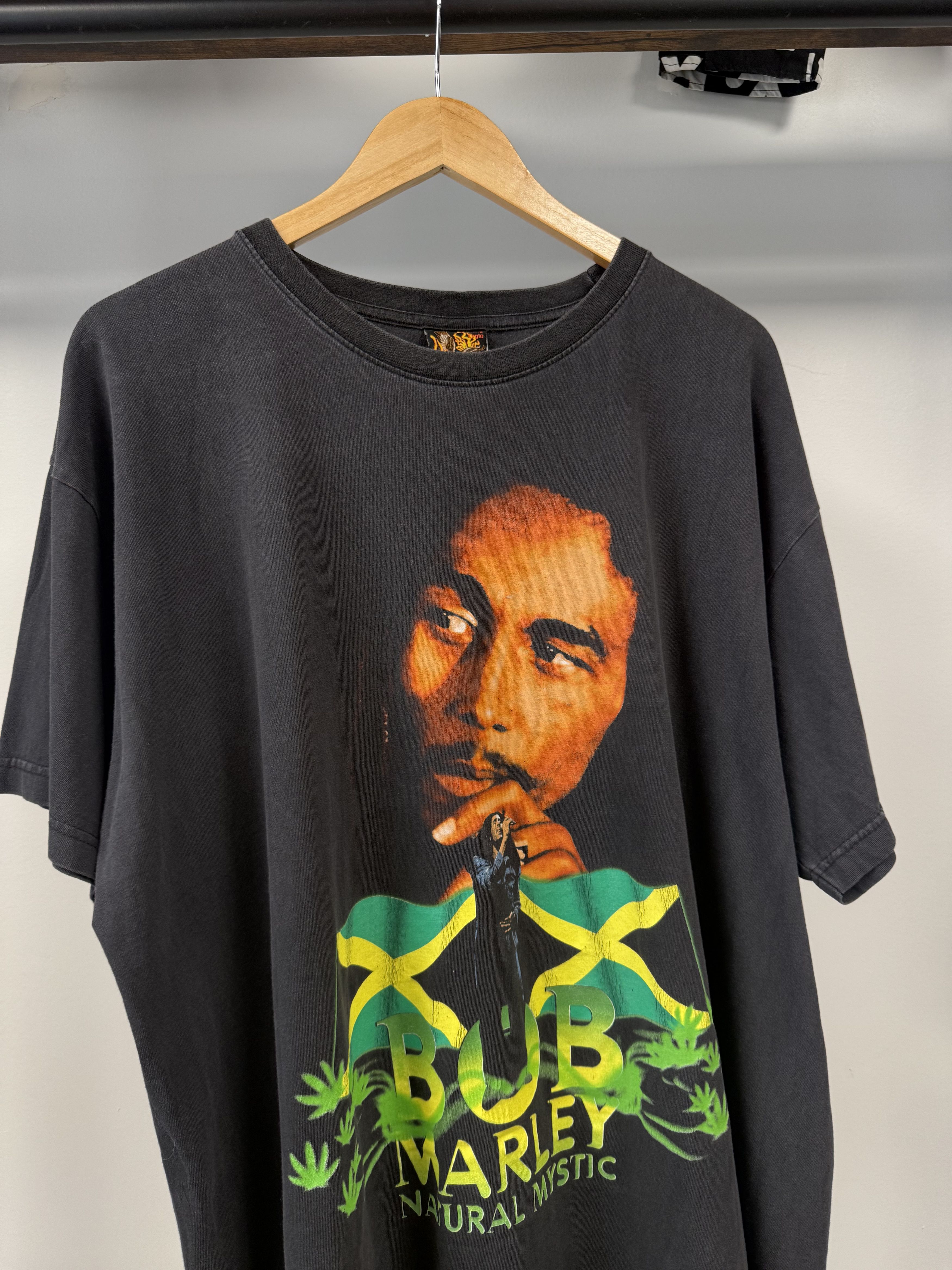 Vintage 90s Bob Marley "Naturalmystic" Tee - 2XL Size US XXL / EU 58 / 5 - 1 Thumbnail