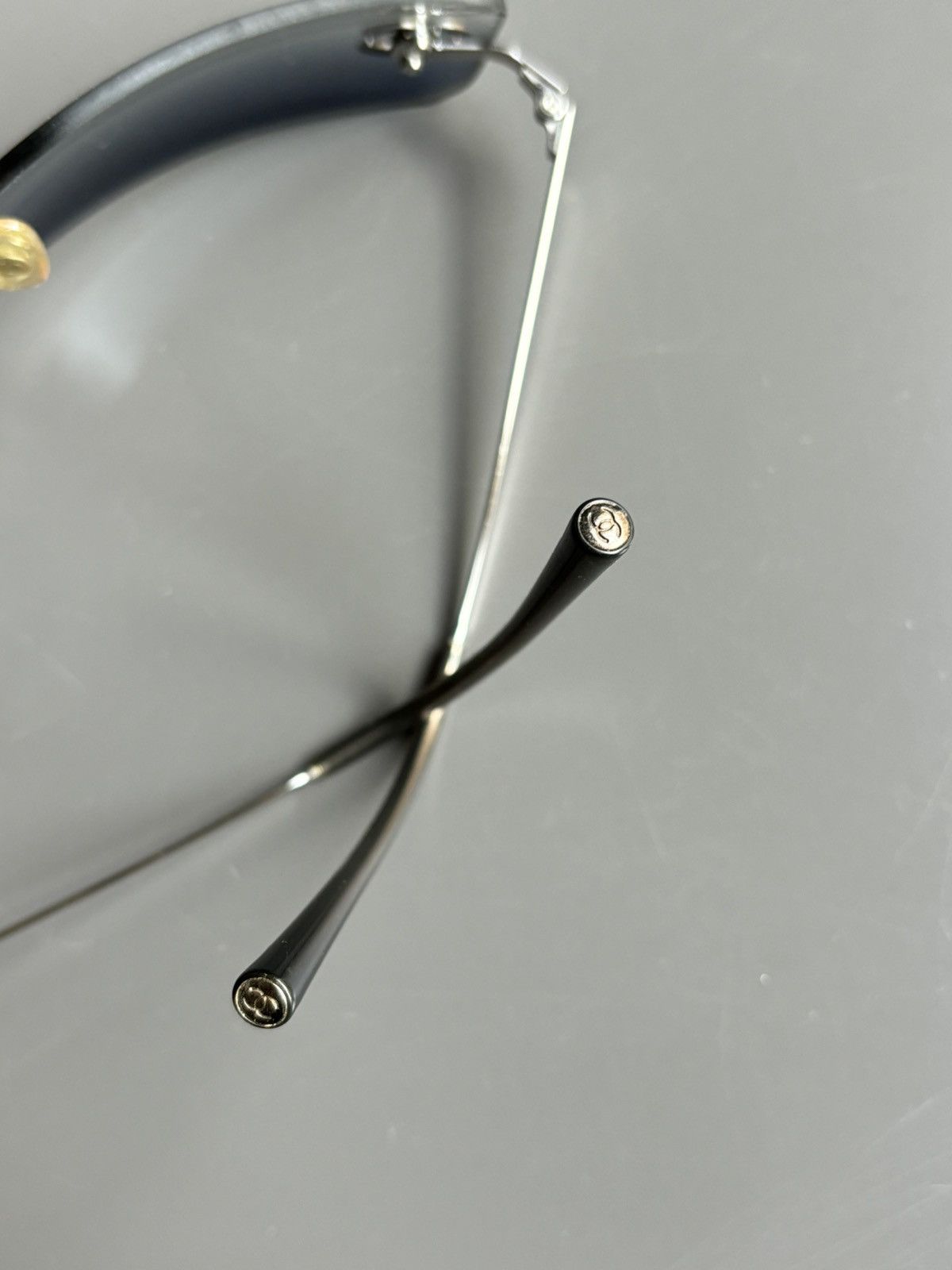 Chanel Chanel Sunglasses 4017-D CC Rhinestone Logo Rimless Vintage Size ONE SIZE - 7 Thumbnail