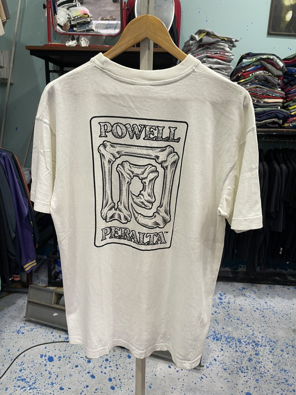 Powell Peralta RARE Vintage Powell Peralta Bones Fang Logo Tee - OG Skate M Size US M / EU 48-50 / 2 - 2 Thumbnail