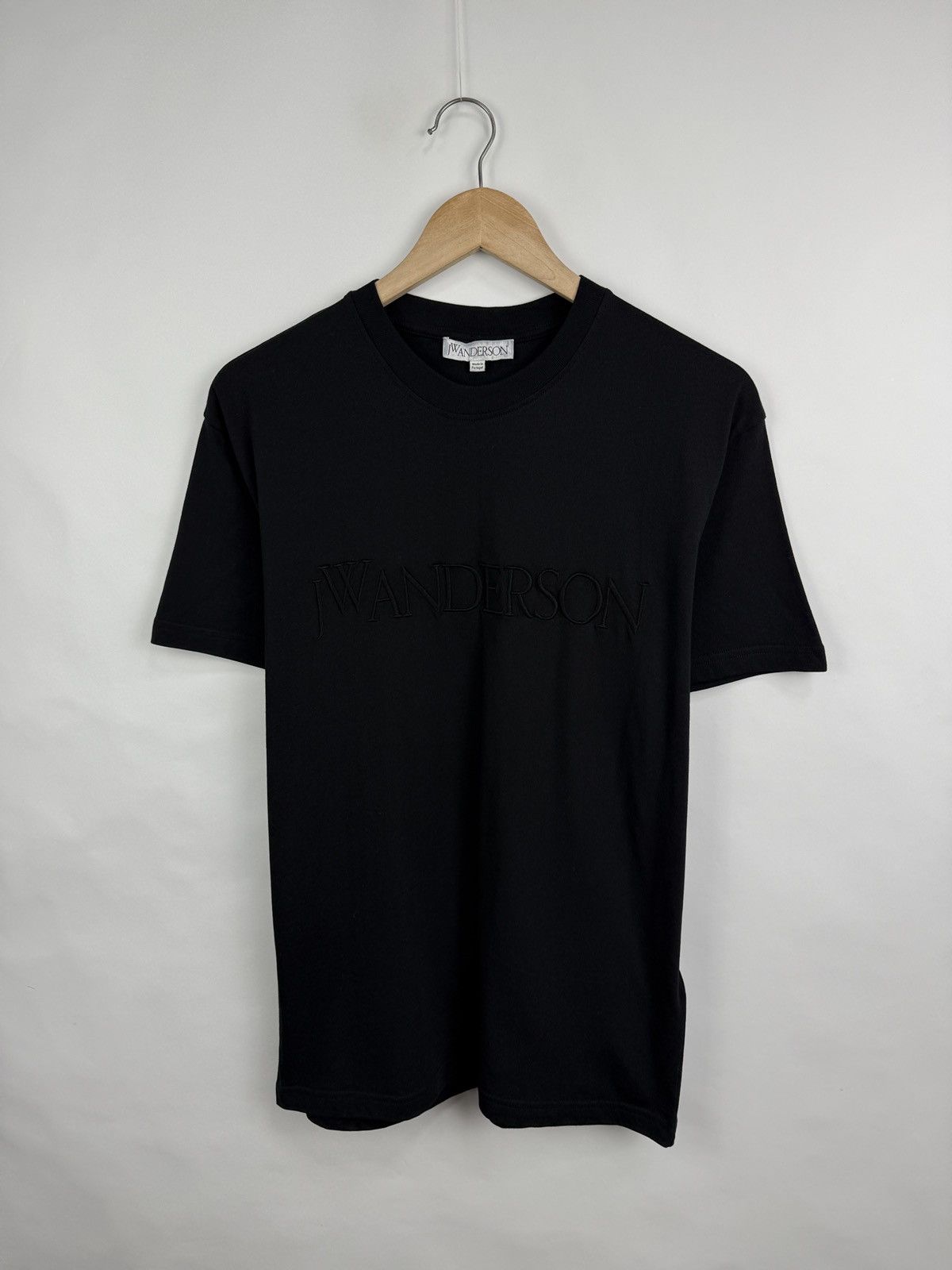 JW Anderson 🇬🇧 J.W. ANDERSON Classic T-Shirt Embroidered Big Logo Rare Size US S / EU 44-46 / 1 - 3 Thumbnail