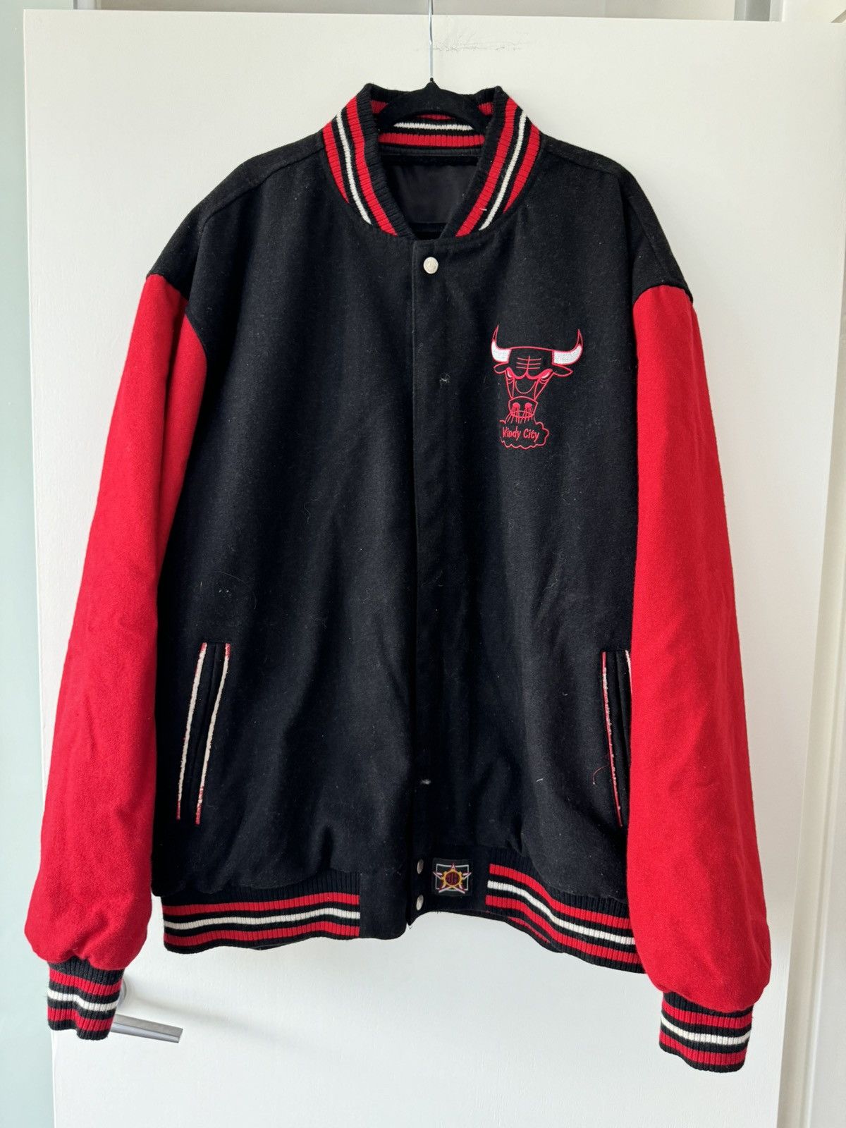 Jeff Hamilton Jeff Hamilton JH Designs Chicago Bulls Varisty Shell Jacket Size US XL / EU 56 / 4 - 3 Thumbnail