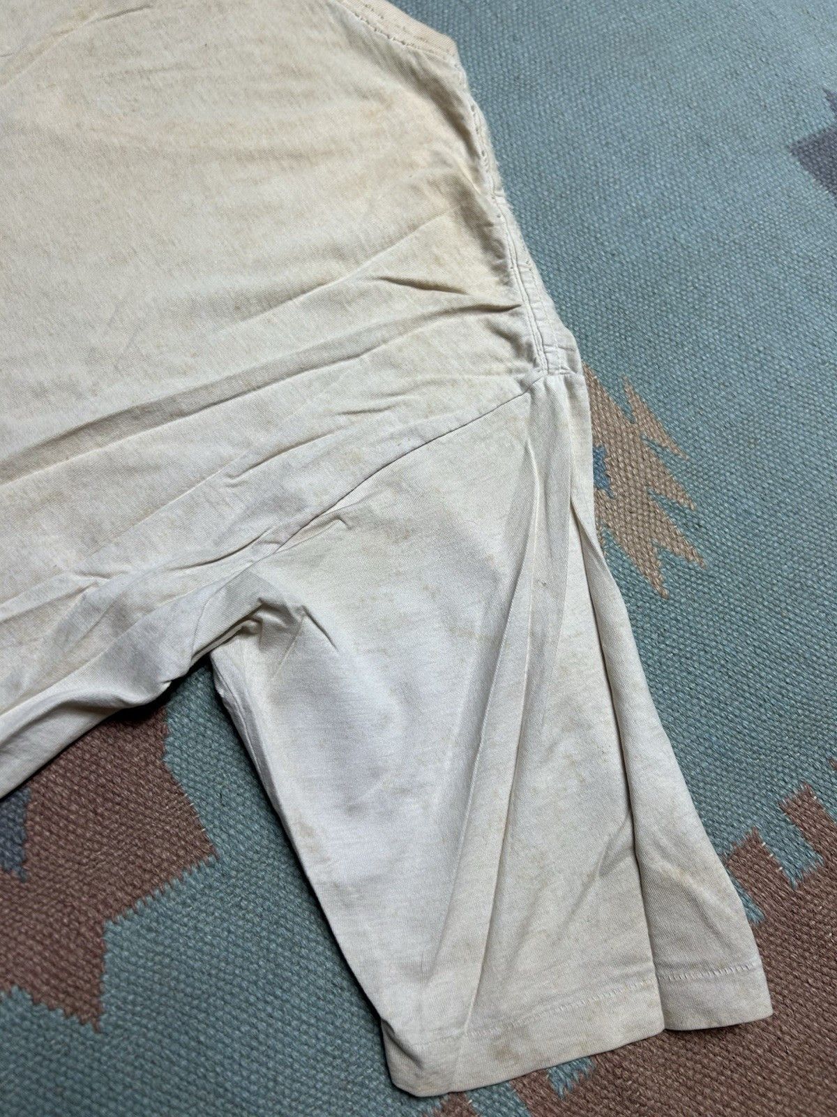 Vintage Vtg 80s blank white t shirt v neck worn soft cotton adult XL Size US XL / EU 56 / 4 - 13 Thumbnail