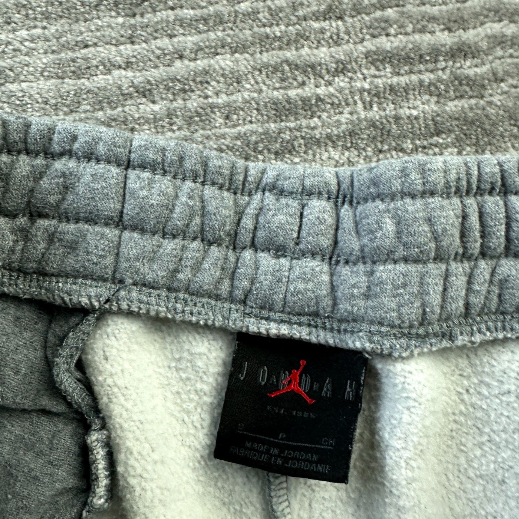 Jordan Brand Jordan Pants Mens Small Gray Fleece Sweatpants Joggers with Pockets Zip Pocket Adjustable Waist Basketball Logo Jumpman Size US 31 - 6 Thumbnail