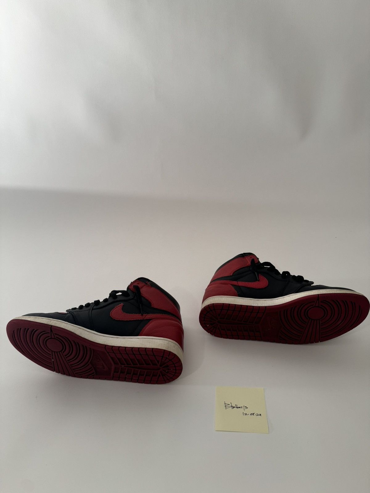 Jordan Brand Air Jordan Bred 1 (2016) Size 9.5 Size US 9.5 / EU 42-43 - 7 Thumbnail