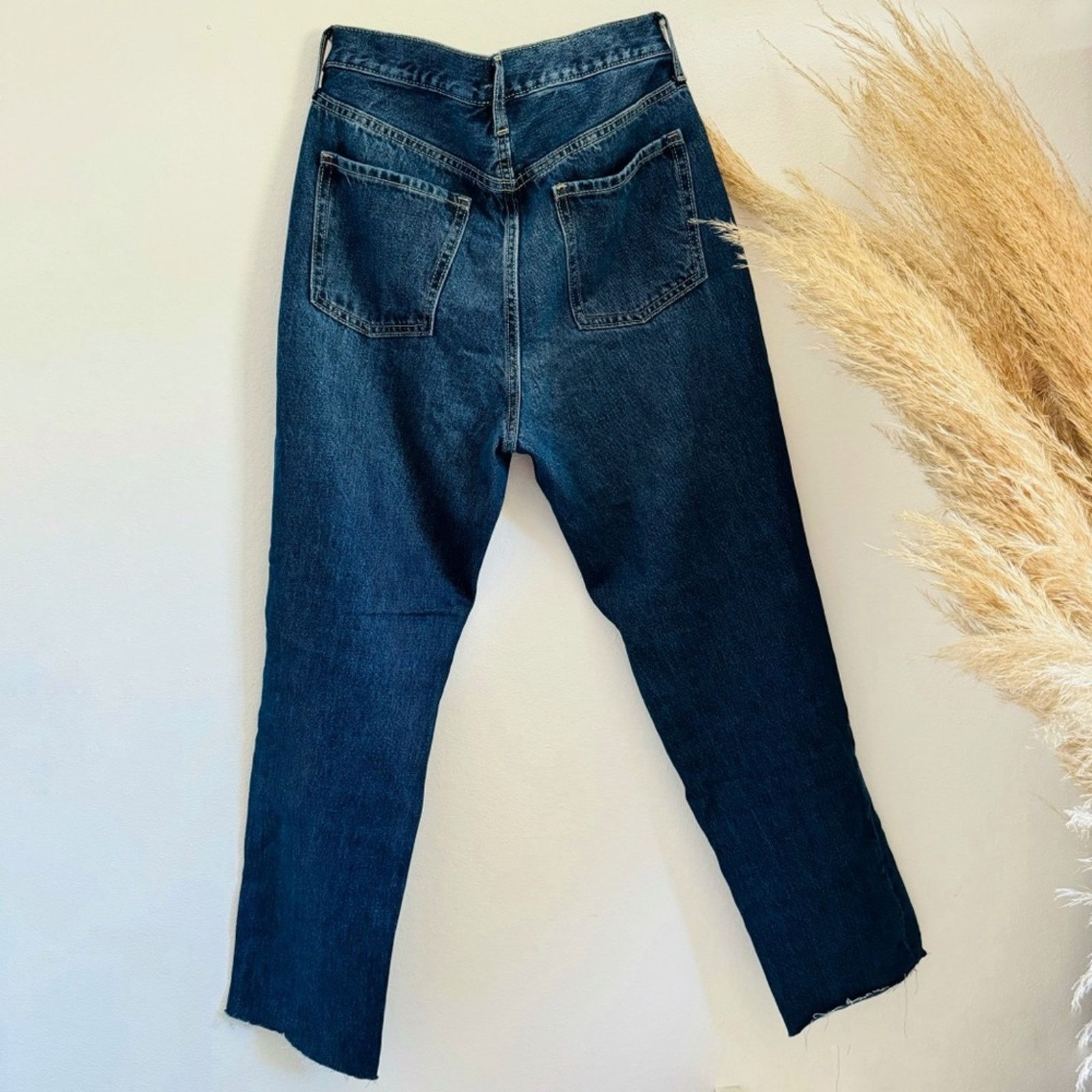Old Navy OLD NAVY Blue High Rise Straight Leg Distressed Jeans 8 Size 30" / US 8 / IT 44 - 6 Thumbnail