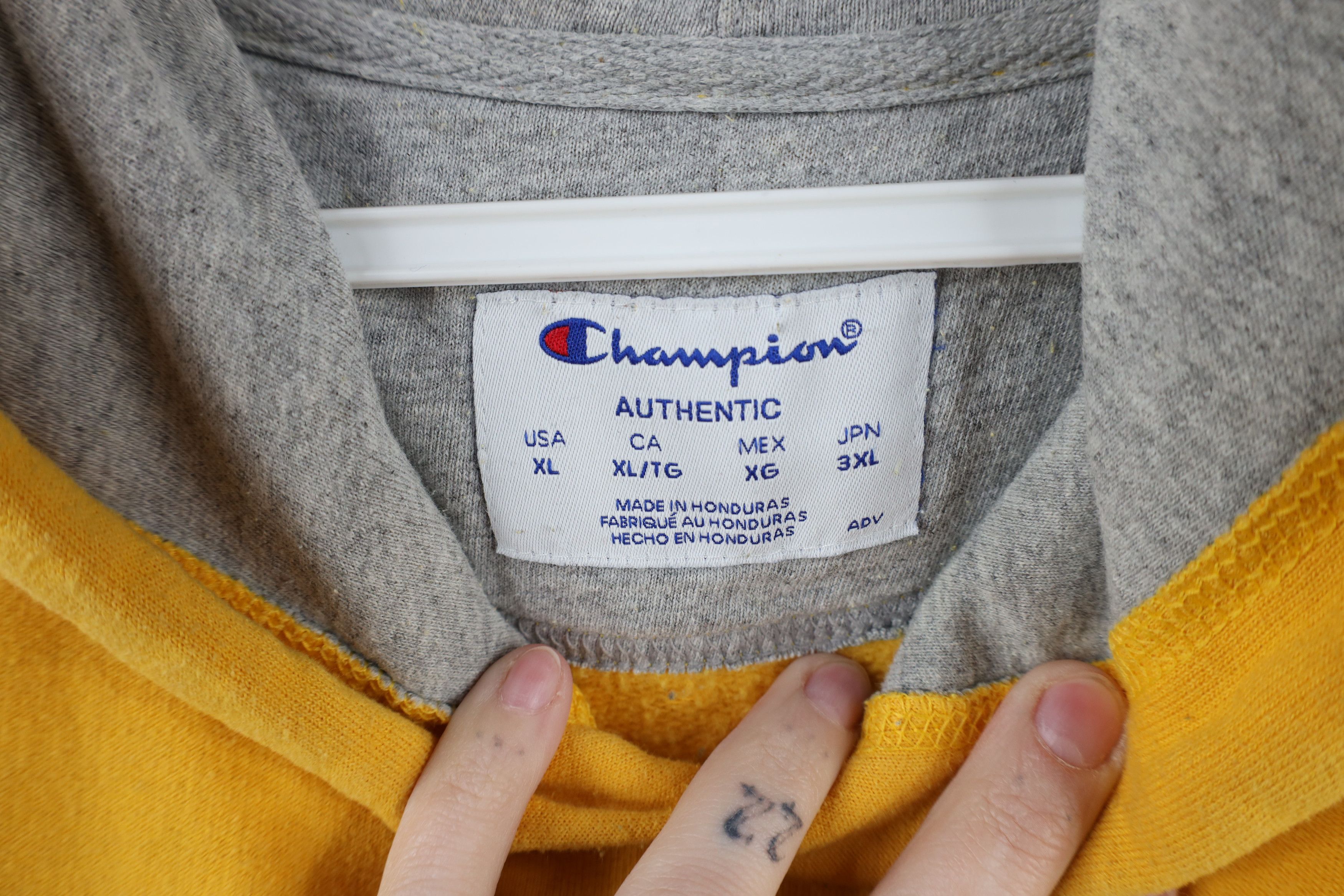 Champion × Vintage Vintage Champion Monochrome Logo Hoodie Sweatshirt Yellow Size US XL / EU 56 / 4 - 12 Thumbnail