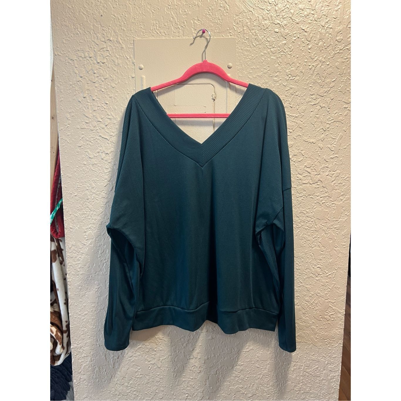 Other White Birch Green V-Neck Long Sleeve Top Woman’s Size 2X Size XXL / US 16-18 / IT 52-54 - 1 Thumbnail