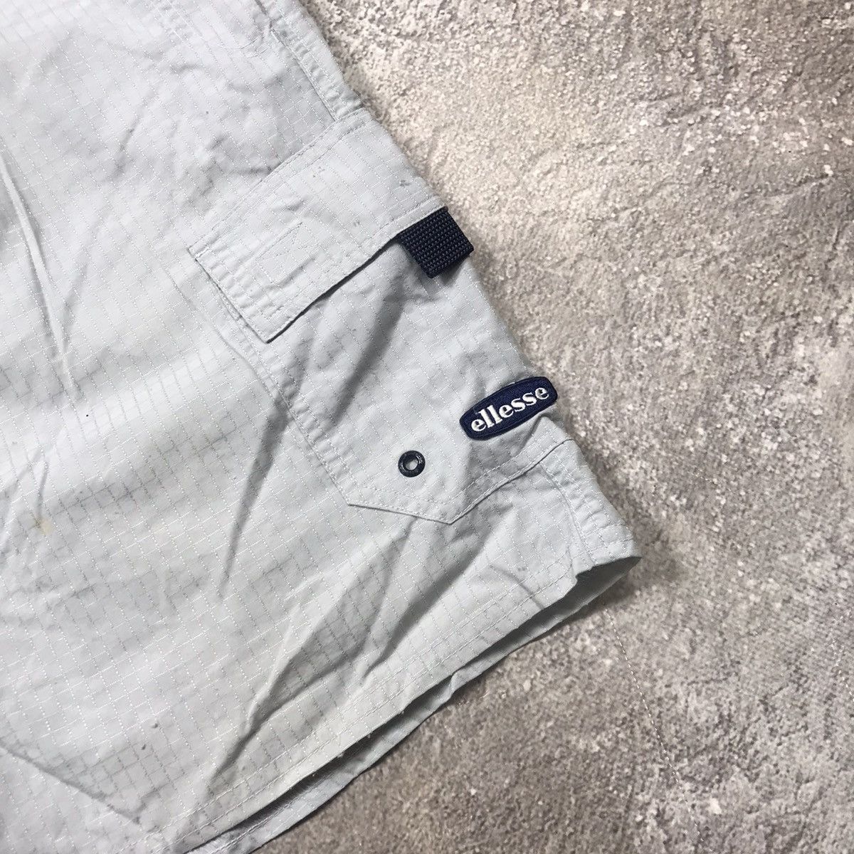 Vintage Vintage 90s Ellesse Cargo Shorts Baggy Streetwear Y2K 34 Size US 34 / EU 50 - 4 Thumbnail