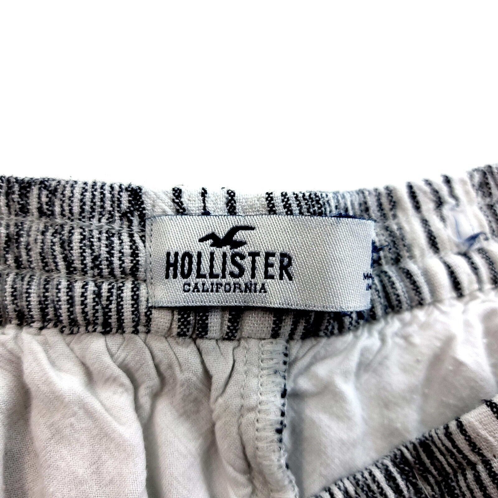 Hollister Hollister Medium Gray White Striped Draw String Hot Pants Sh Size 27" / US 4 / IT 40 - 3 Thumbnail