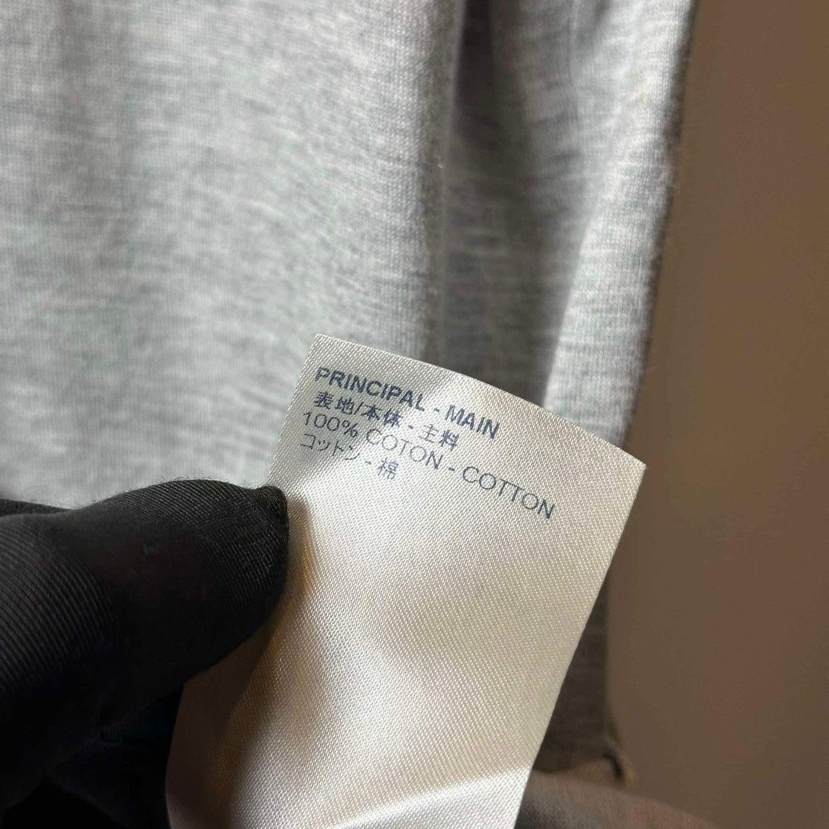 Louis Vuitton LOUIS VUITTON BASIC T SHIRT Size US S / EU 44-46 / 1 - 5 Thumbnail