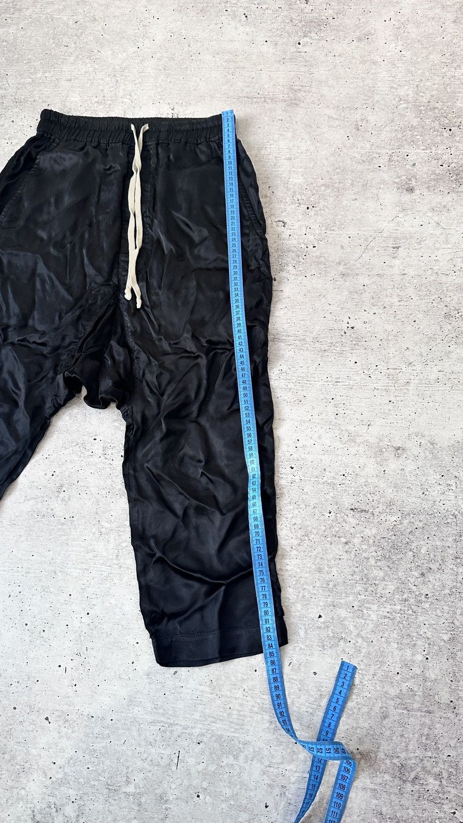 Rick Owens Rick Owens Cropped Drawstring Pants Black Cupro IT 46 US 36 Size US 36 / EU 52 - 18 Thumbnail