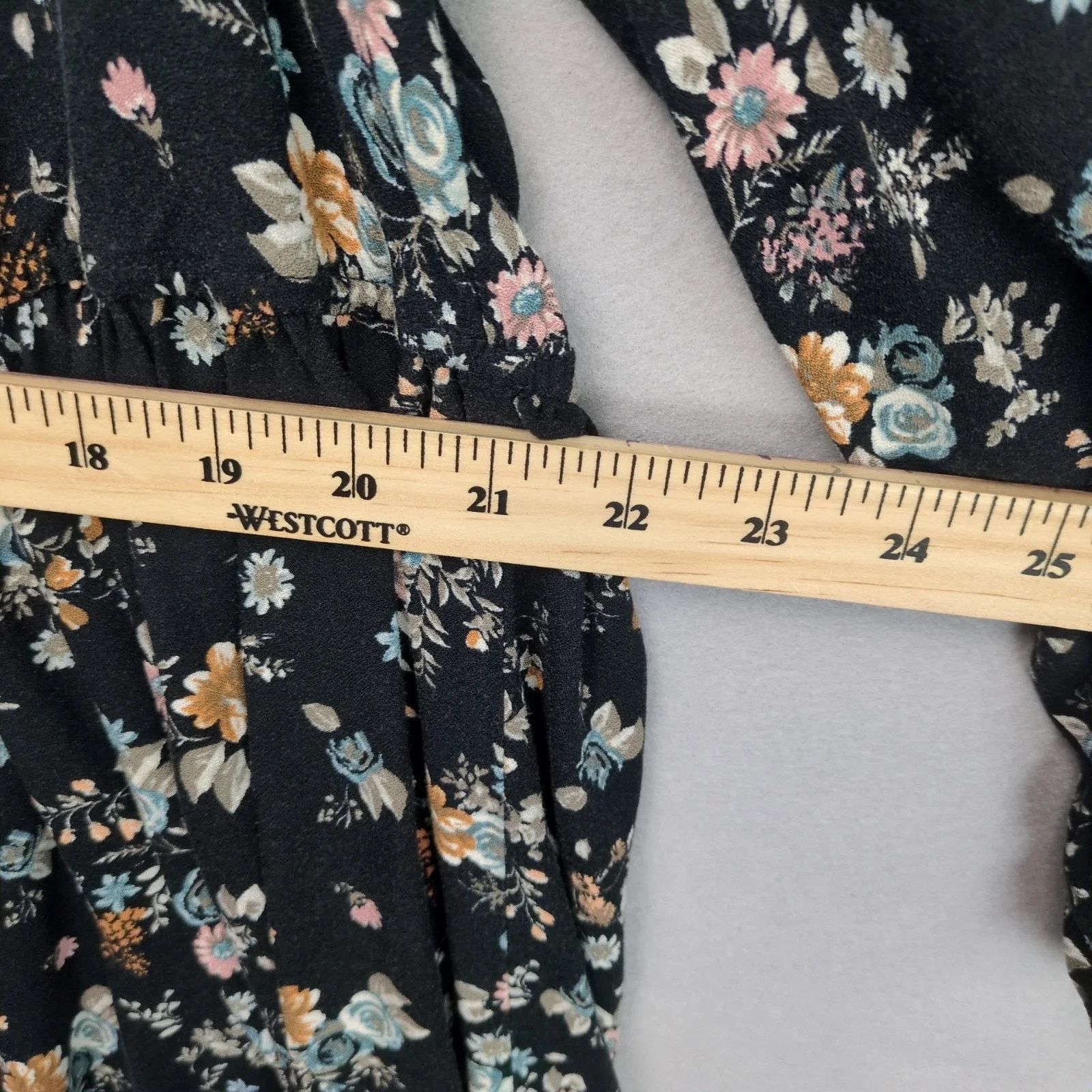 Other Love Fire Women's Plus Size 1X Black Floral Dress Puff Sleev Size XXL / US 16-18 / IT 52-54 - 7 Thumbnail