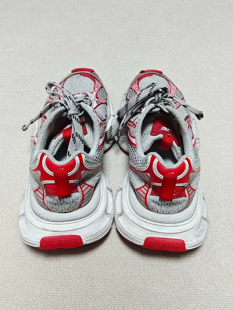 Balenciaga Balenciaga Low top done old red shoes 2502-Nextarrow Size US 9 / EU 42 - 2 Thumbnail