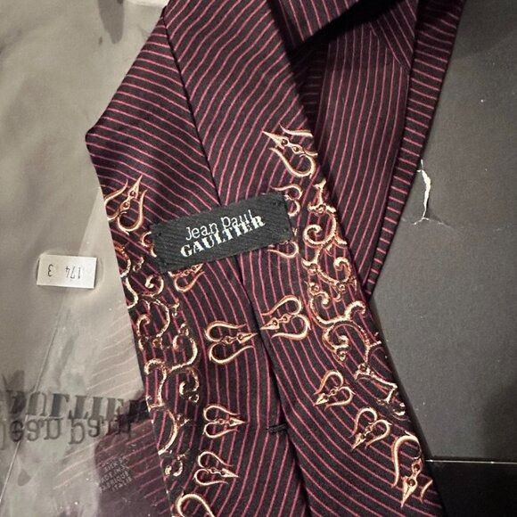 Jean Paul Gaultier Jean Paul Gaultier Absolut Sweden Silk NWT Tie RARE Maroon R Size ONE SIZE - 5 Thumbnail