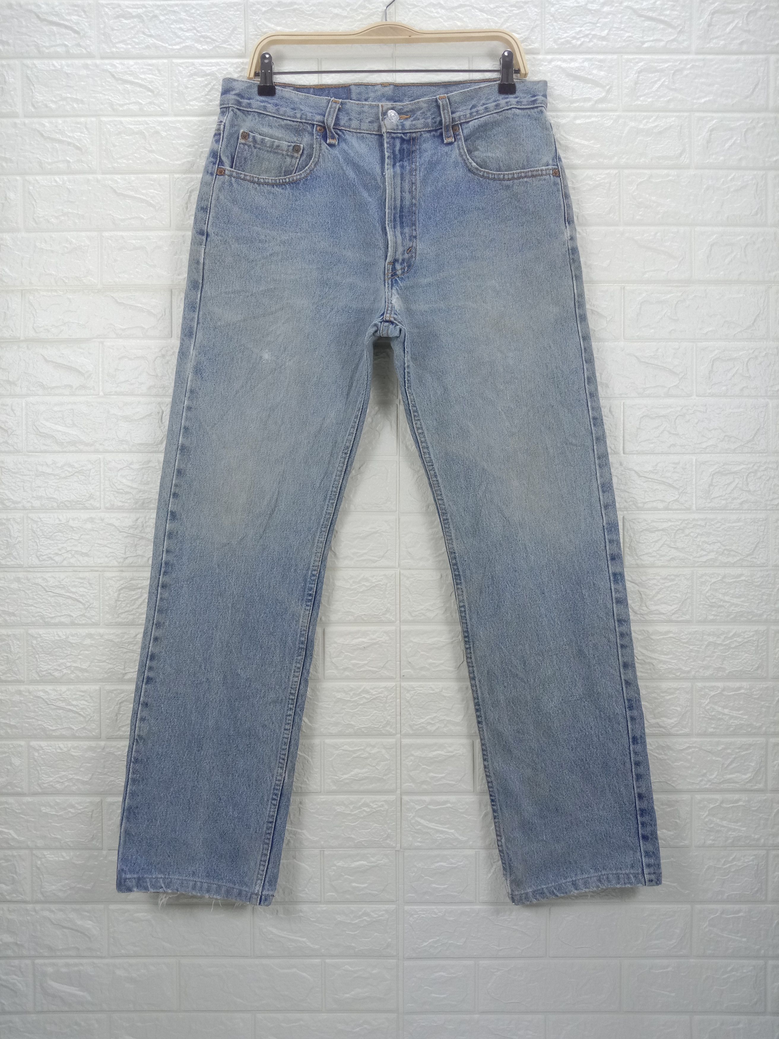 Levi's Vintage Levi's 505 Light Wash Jeans Size US 33 - 1 Thumbnail