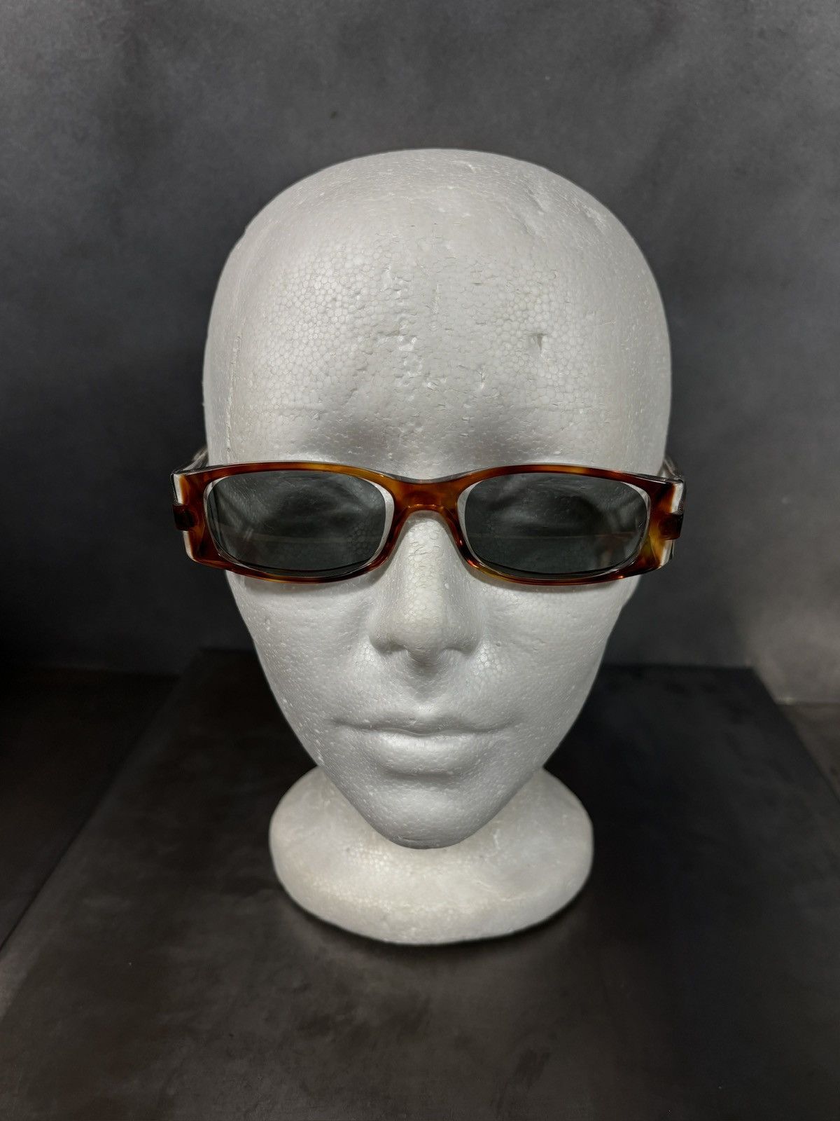 Vogue Vintage Vogue Sunglasses Y2K Petite Office Siren Bayonetta Size ONE SIZE - 3 Thumbnail