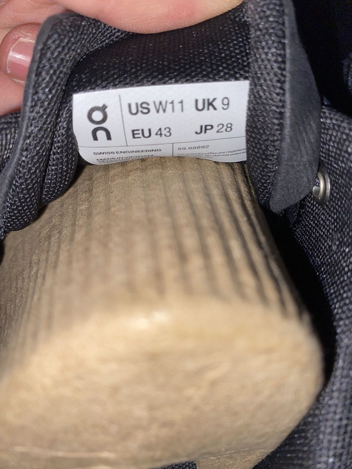 On On Running Cloud 5 Magnet Surf (Womens 11) Size US 9.5 / EU 42-43 - 6 Thumbnail