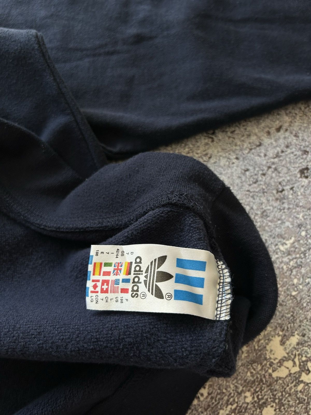 Adidas × Vintage Vintage 90’s Adidas Sweatshirt Crewneck Embroidered Logo Rap Size US XL / EU 56 / 4 - 4 Thumbnail