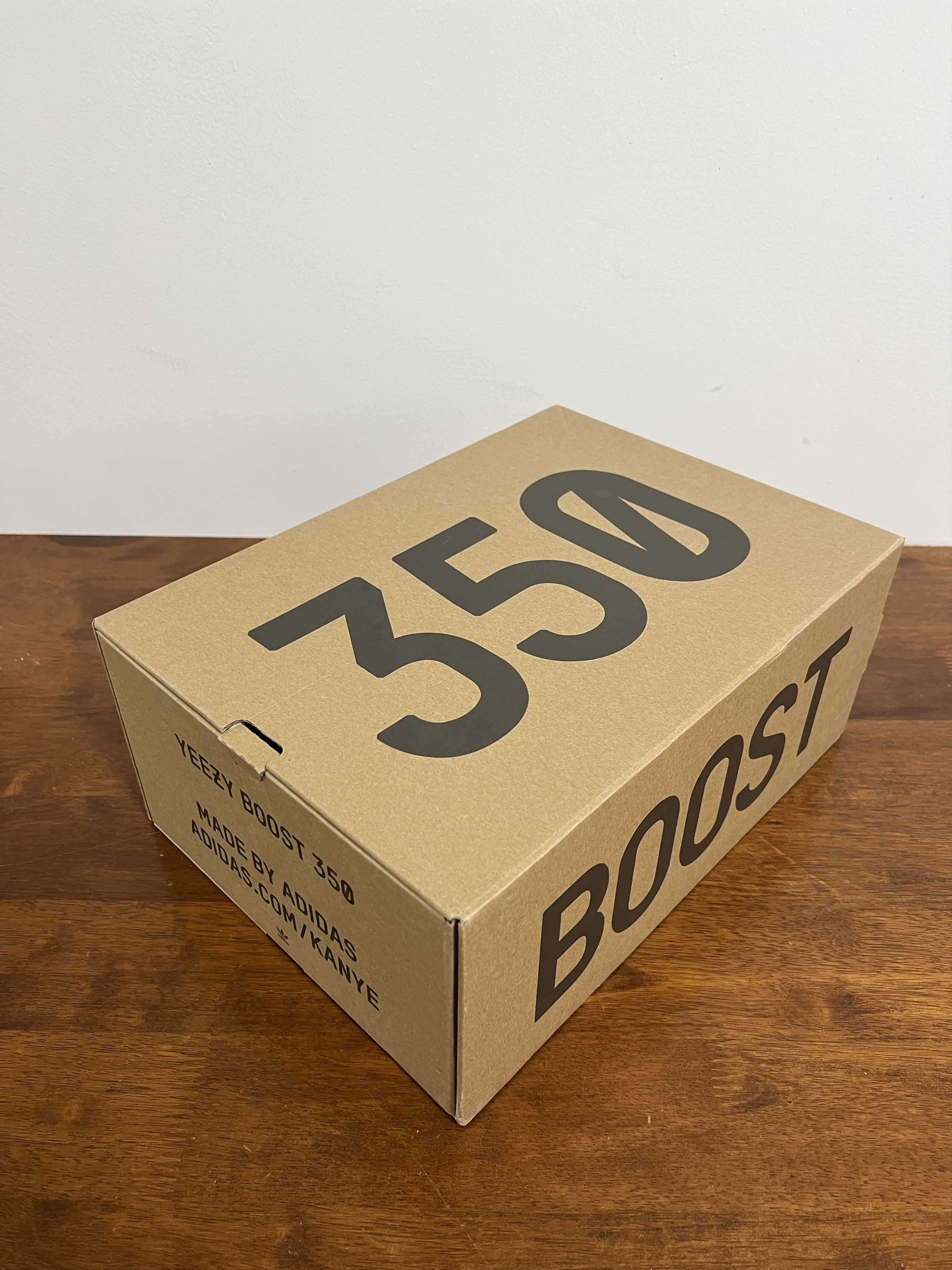 Adidas 💚 Adidas Yeezy Boost 350 V2 Cream US 9 NEW Size US 9 / EU 42 - 11 Thumbnail
