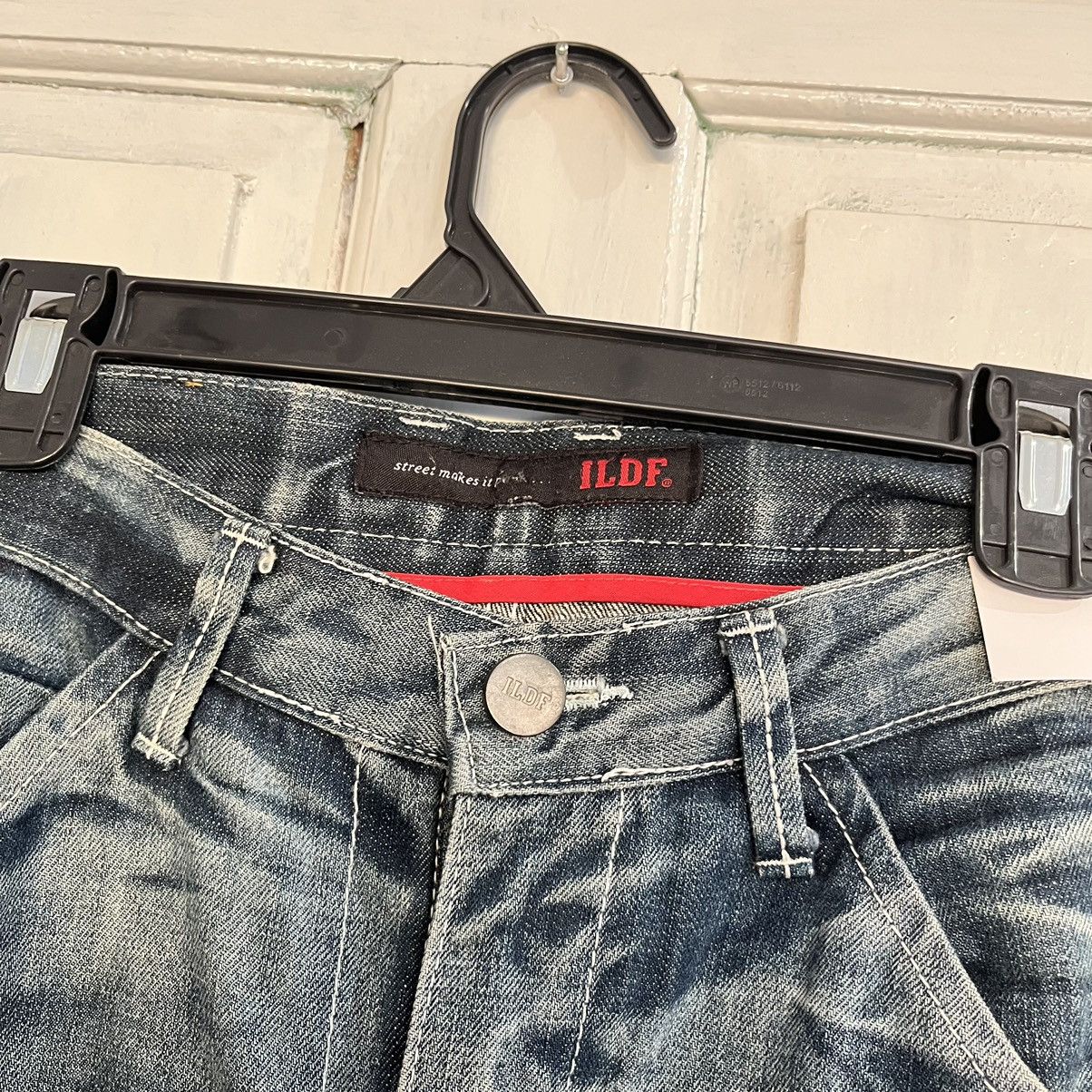 Japanese Brand Vintage ILDF Fatique Washed Ripped Jeans Denim Size US 32 / EU 48 - 3 Thumbnail