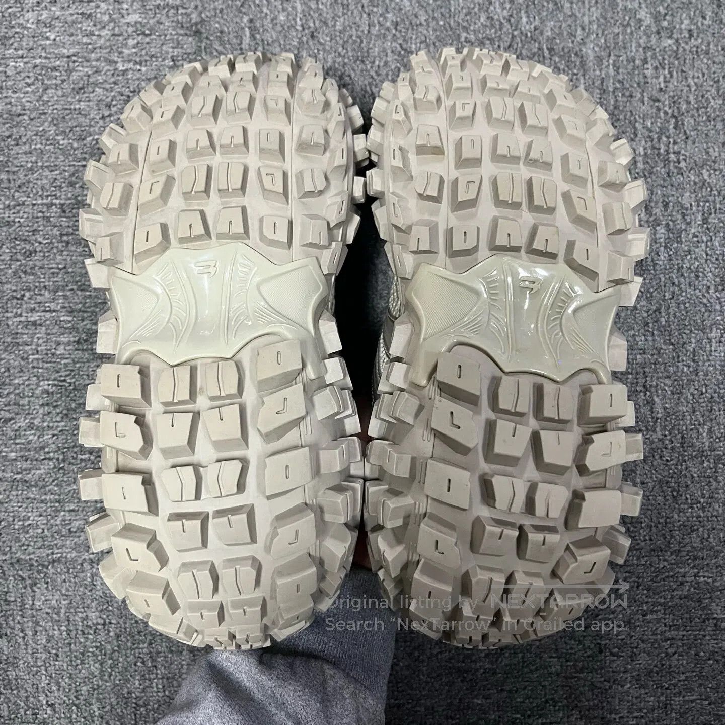 Balenciaga Balenciaga Light brown Retro, aged-looking low-top dad sho Size US 5 / IT 35 - 5 Thumbnail