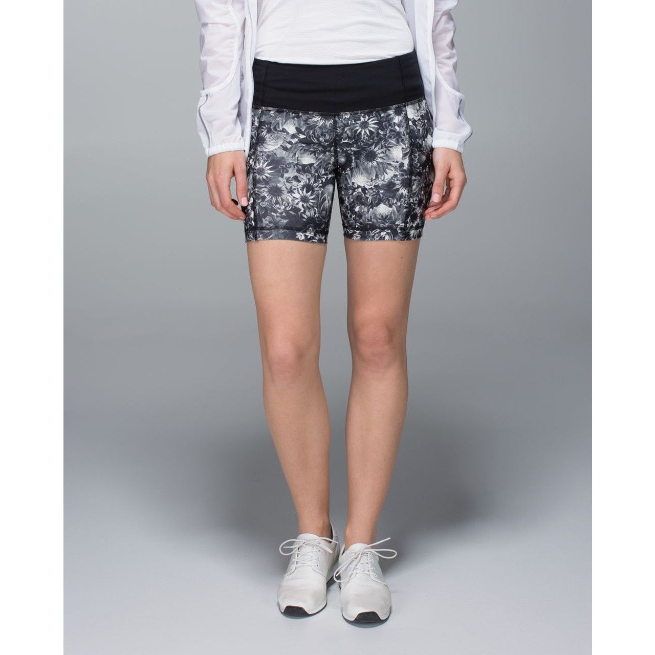 Lululemon Lululemon Run: Dart & Dash Short *Block-It Pocket Flowabunga Size 27" / US 4 / IT 40 - 1 Thumbnail