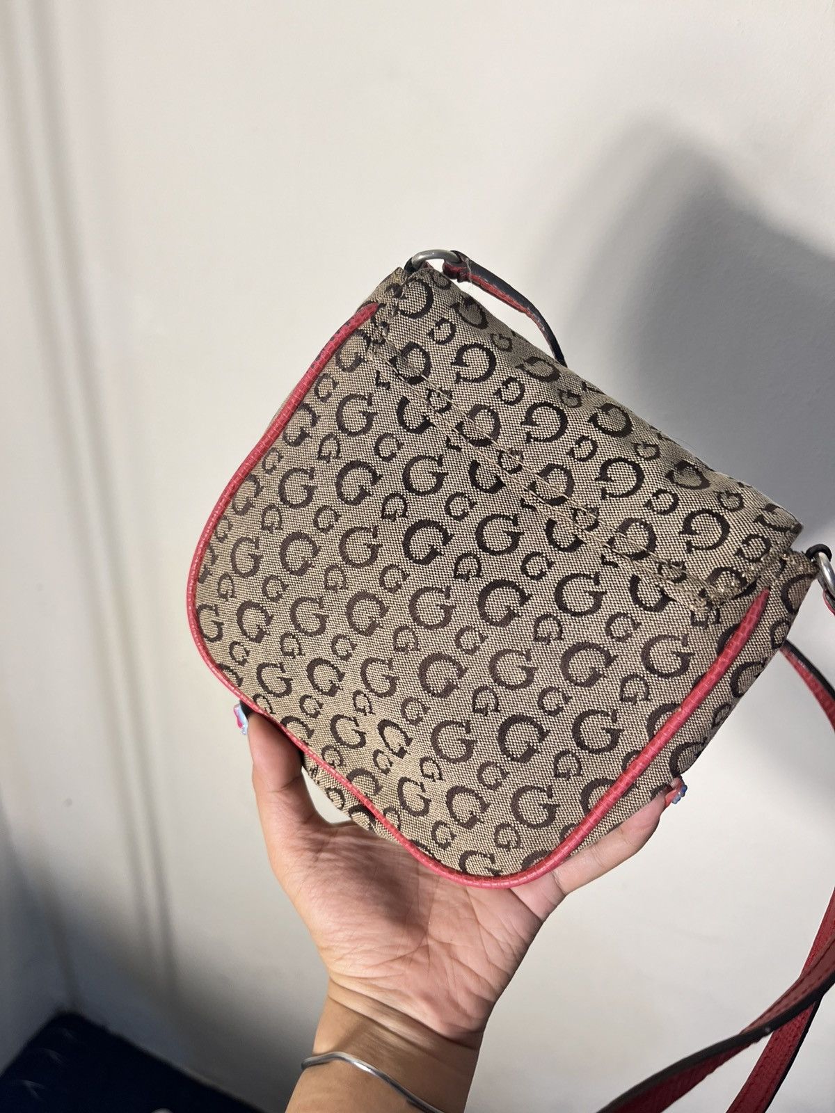 Guess Mini Vtg guess big logo Size ONE SIZE - 7 Thumbnail
