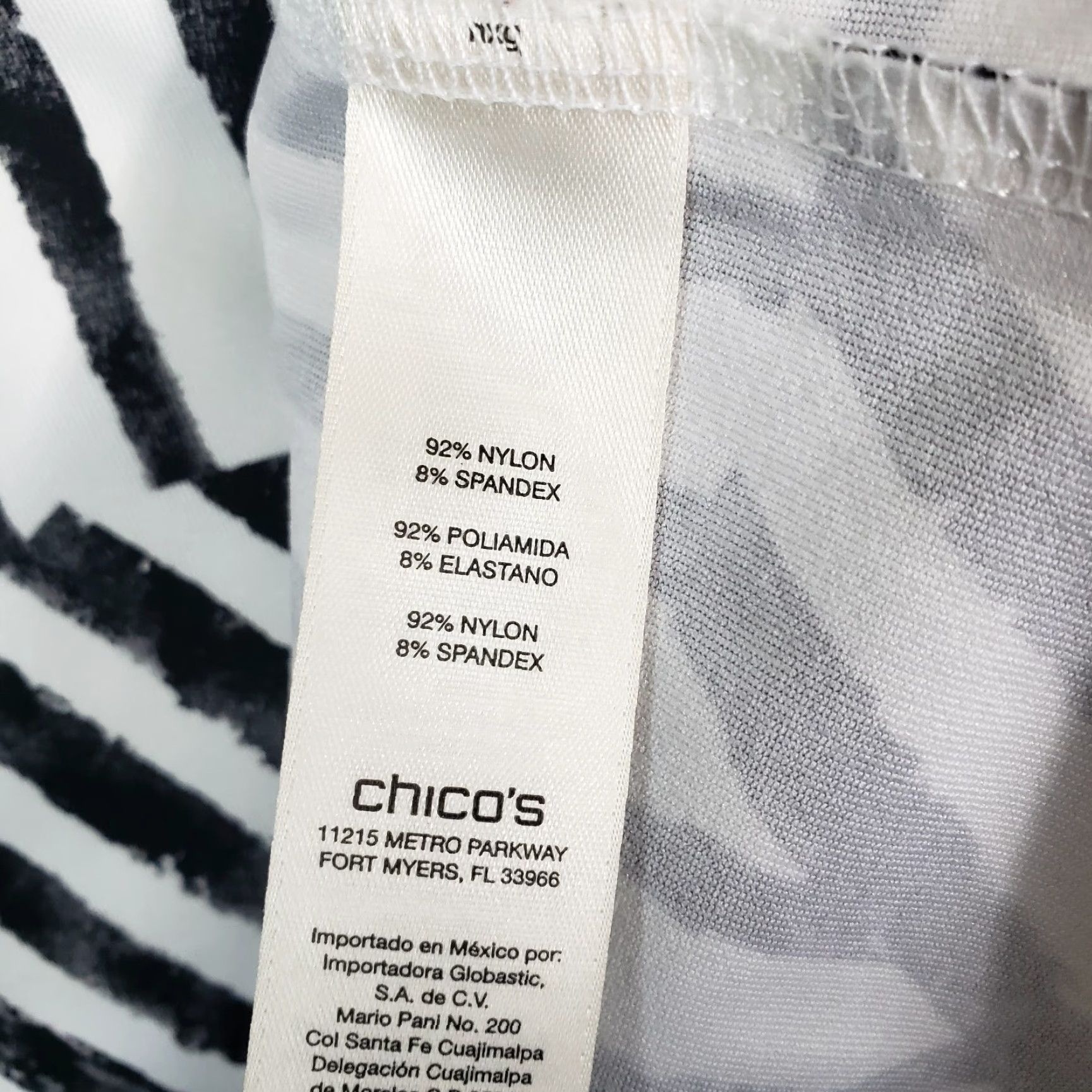 Vintage Chico's Womens Tank Top Sz Medium Black White Stripe Scoop Neck Nylon Blend Shirt Adult M Black Stripe Sleeveless Size M / US 6-8 / IT 42-44 - 5 Thumbnail